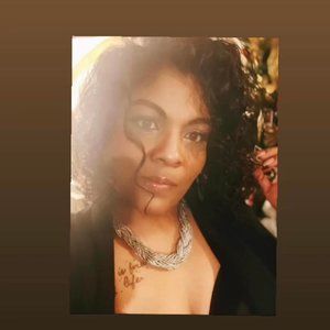 Meet your Posher, Karina